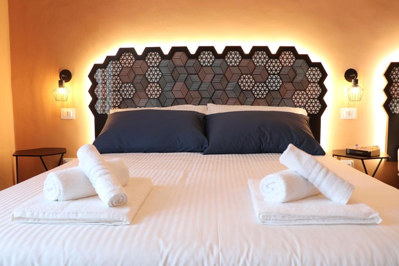 Liotru Maisonne, Rooms With En-Suite Bathroom And Shared Bathroom Катанія Екстер'єр фото