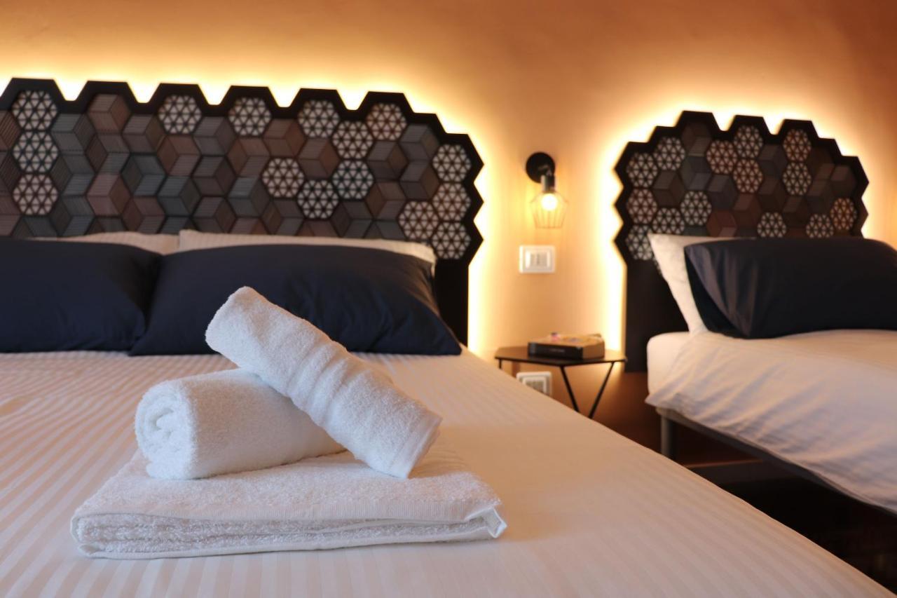 Liotru Maisonne, Rooms With En-Suite Bathroom And Shared Bathroom Катанія Екстер'єр фото